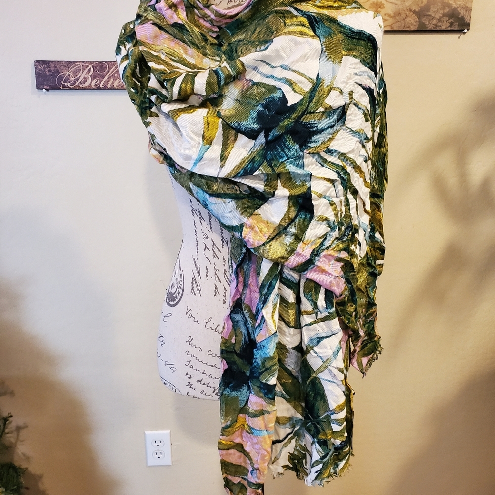 Inc scarf